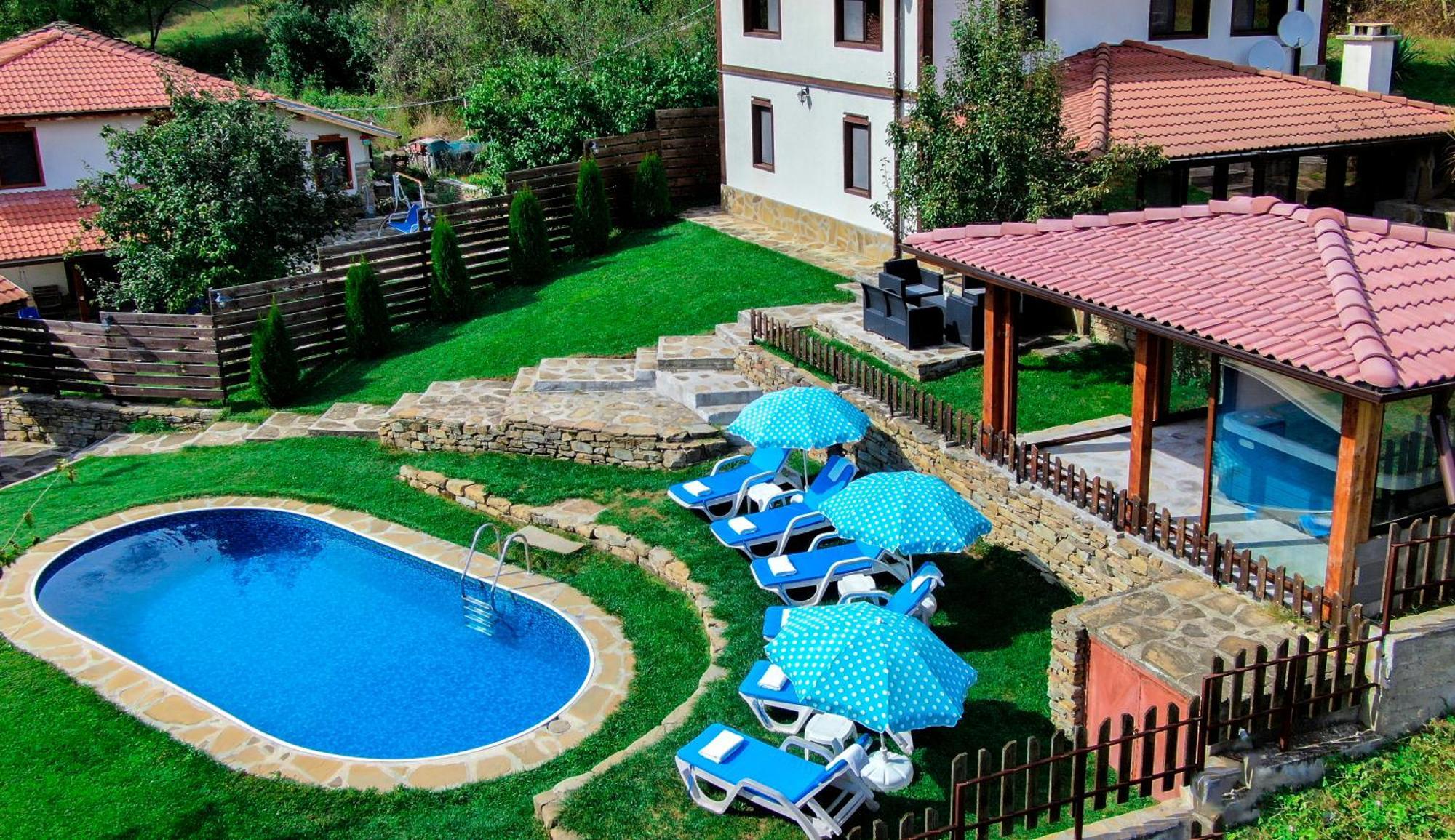 House Maya Трявна Екстер'єр фото
