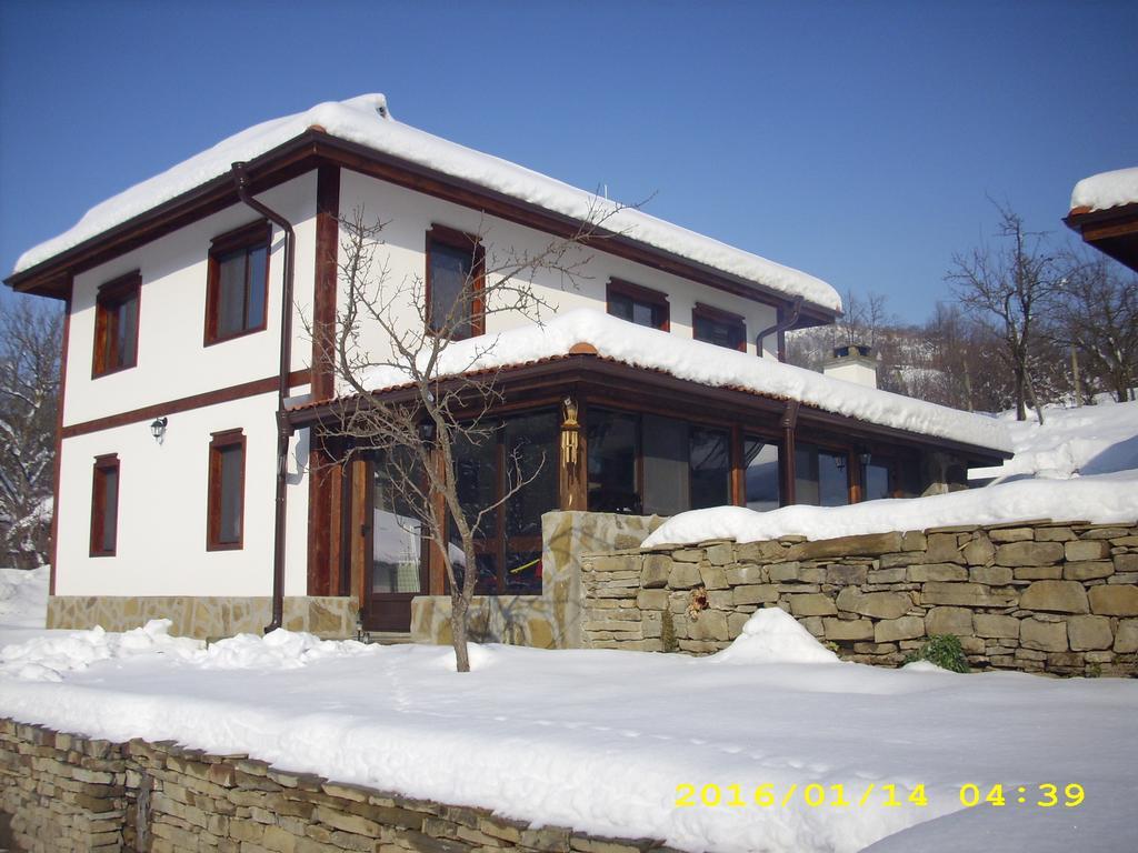 House Maya Трявна Екстер'єр фото